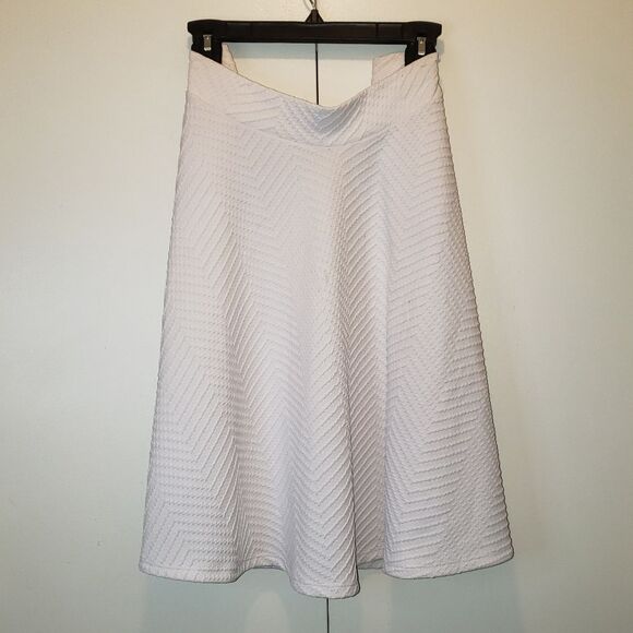 Fashion to Figure White Textured Fit & Flare Skater Skirt sz 3x - Picture 2 of 8